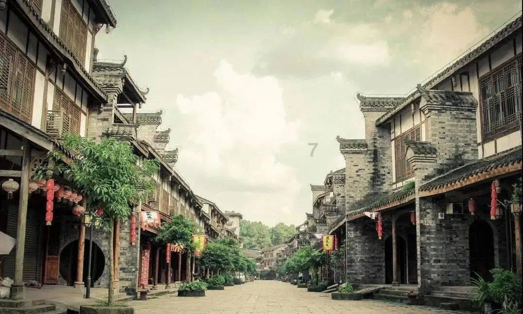 青海一家人外出回家，家中竟被洗劫一空！